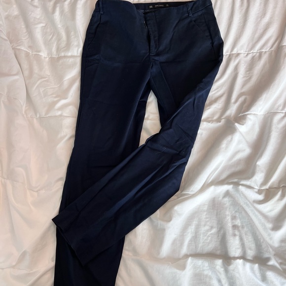 Navy capris - Picture 2 of 5